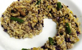 Savory buckwheat and brown rice with mushroom and green beans