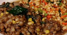 Green lentils with lacinato kale and sweet corn; brown rice with broccoli and carrots